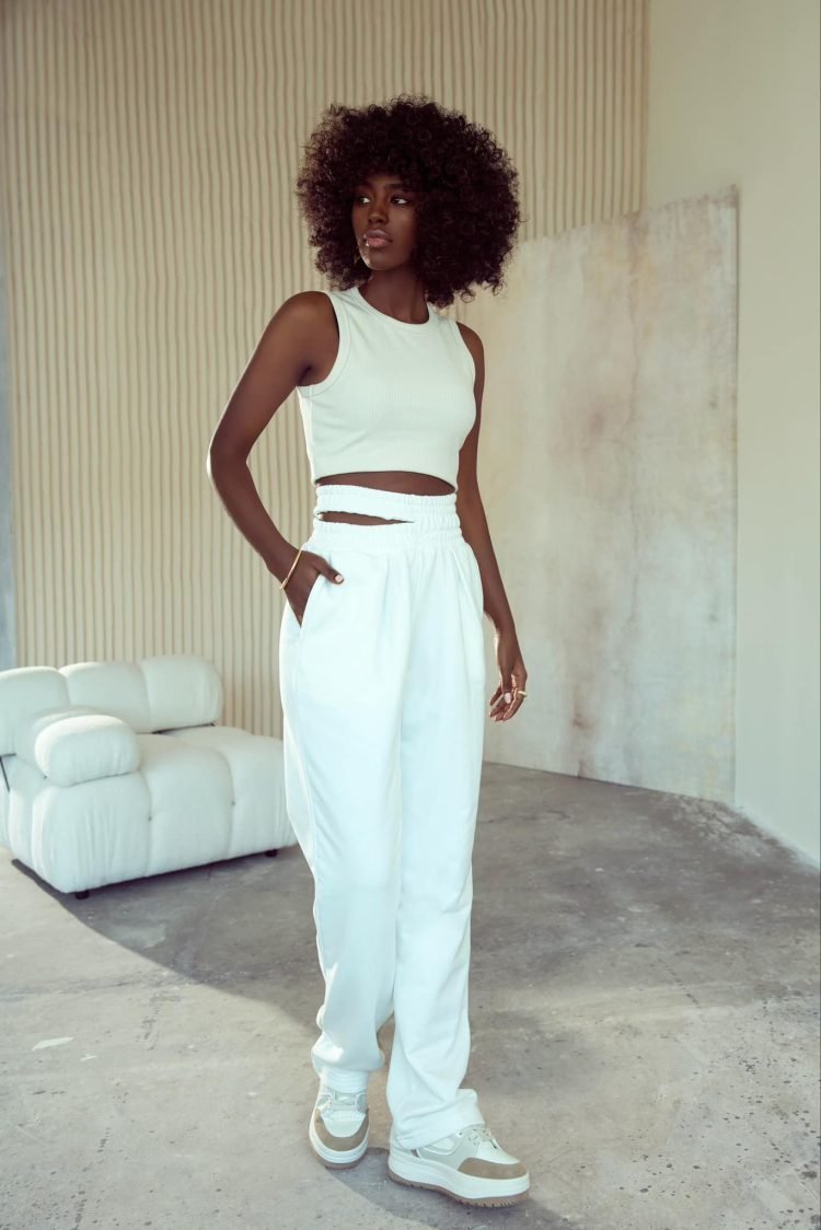 Slay double-cut elastic white pants - Image 3