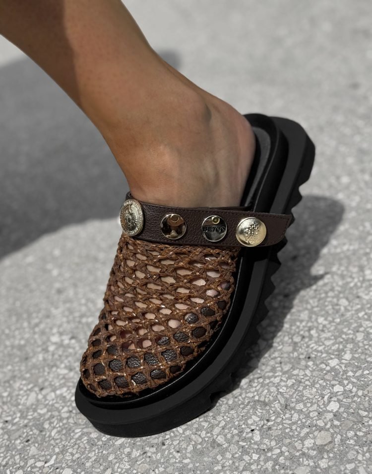 Beyco slip on model 25-17 brown - Image 5