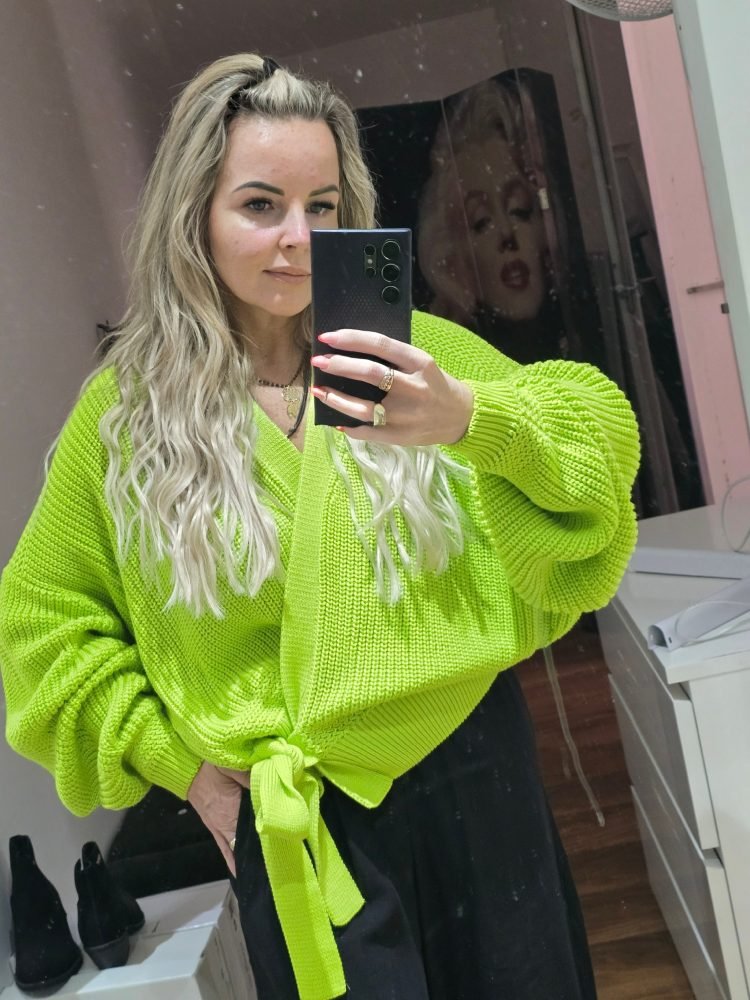 Tie-Waist Cardigan with Puff Sleeves green - Image 4