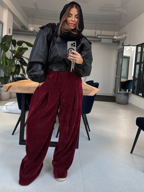Corduroy Oversize Trousers burgundy