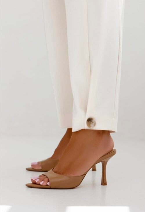 Sempre Leather Mule Heels Caramel