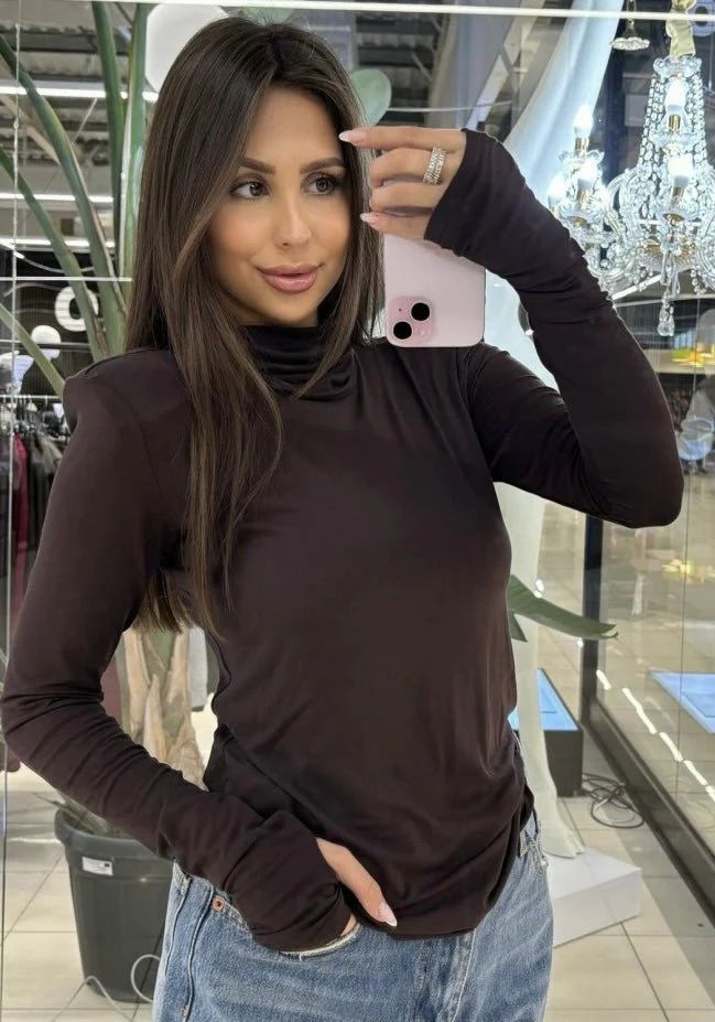 EMO Turtleneck Dark Chocolate