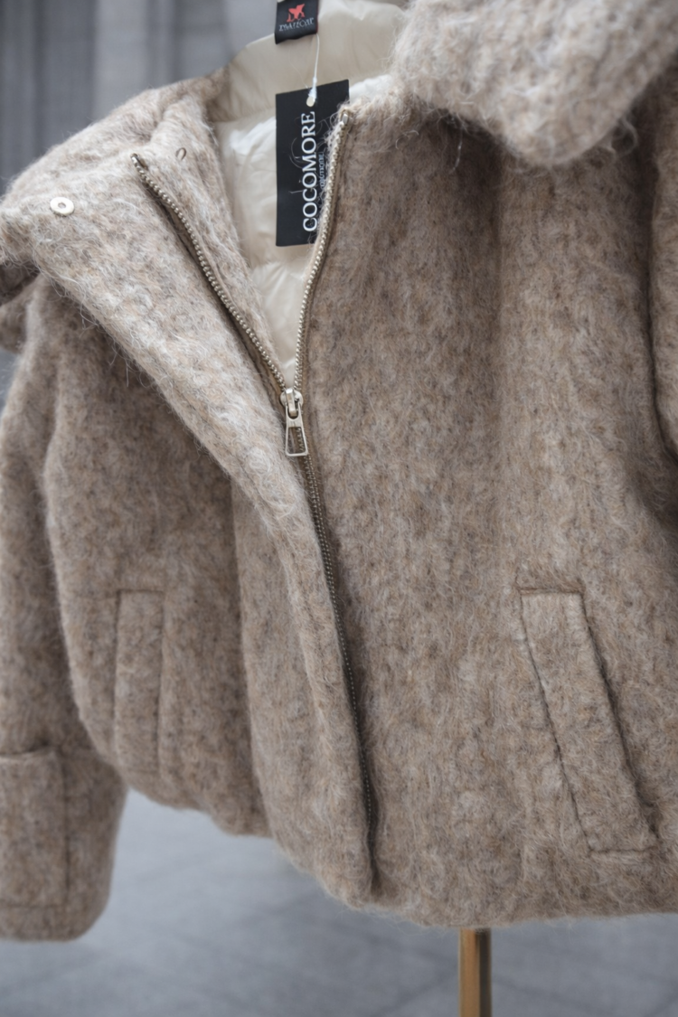 Exclusive Short Coat - Image 7