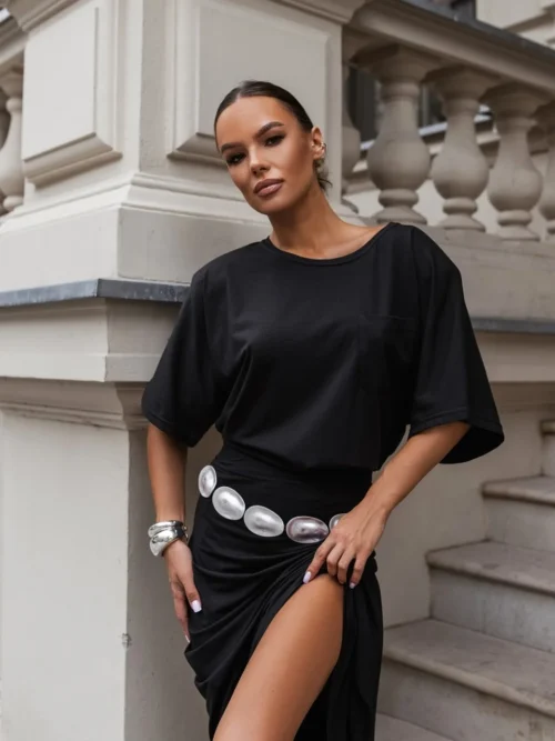 T-shirt with pocket black