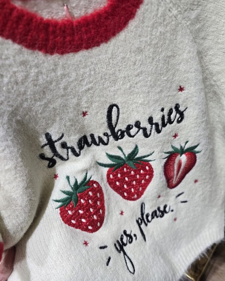 Soft Lightweight Sweater Strawberries - Image 4