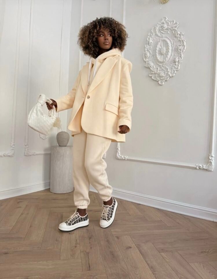 Blazer Oversized White - Image 3