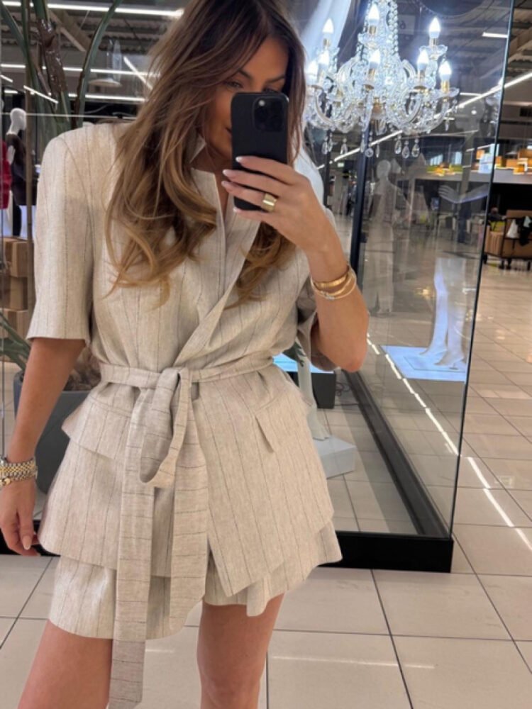 Shorts Elastic Waistband Beige