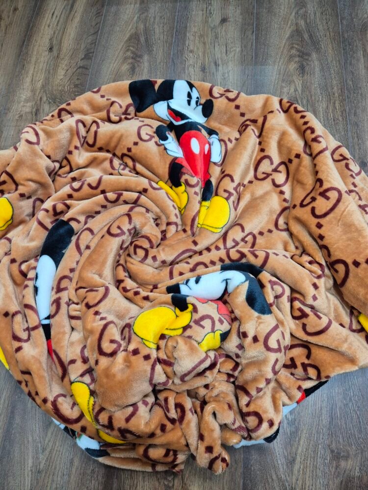 Soft Luxury Blanket Miki - Image 2