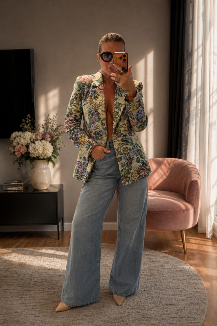 Marylin Blazer Flower