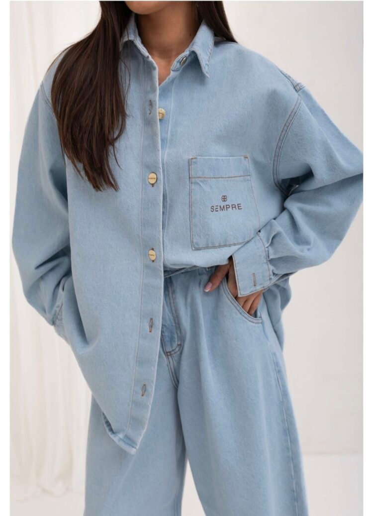 JEANS Baby blue shirt - Image 4