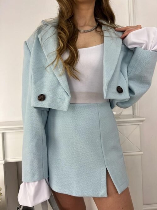LA MILLA SHORT Blazer With Shirt Sleeve Baby Blue