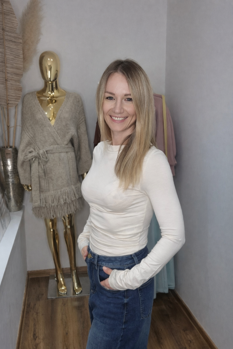 Long Sleeve Blouse Cream - Image 2