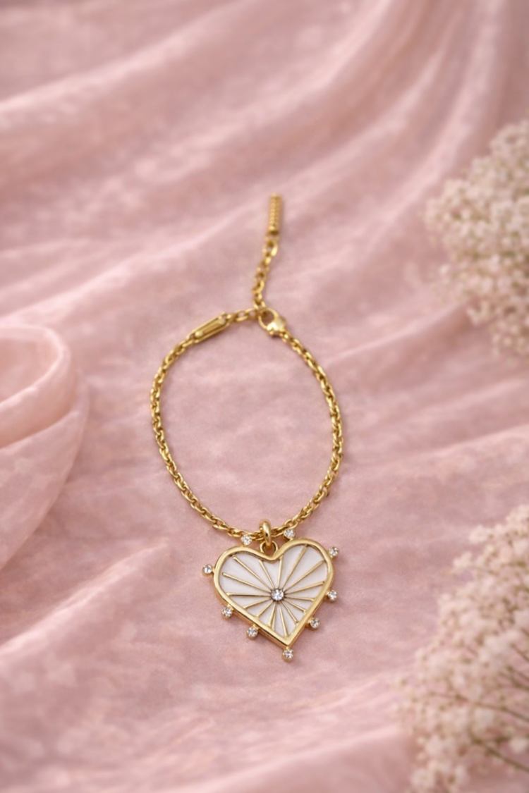 Elegant Bracelet Heart Shaped