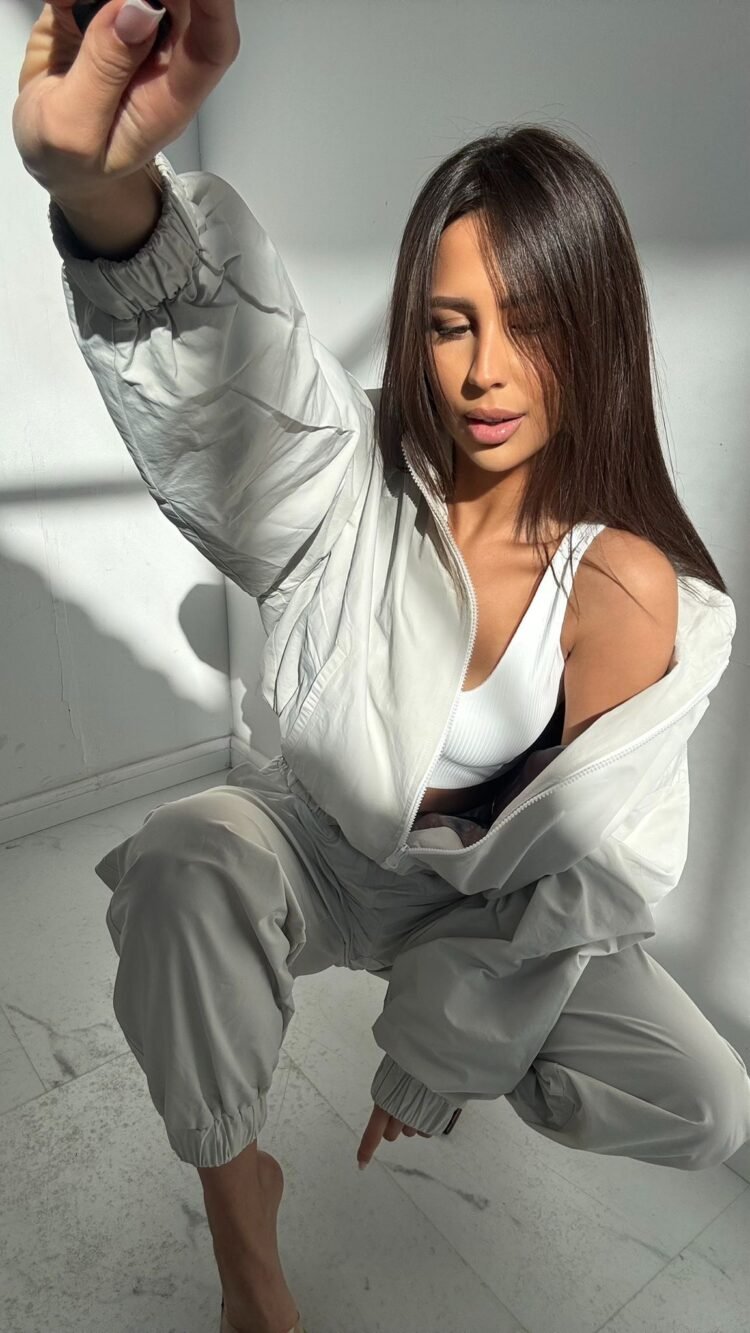 Ari Emo Tracksuit Set cold beige - Image 6