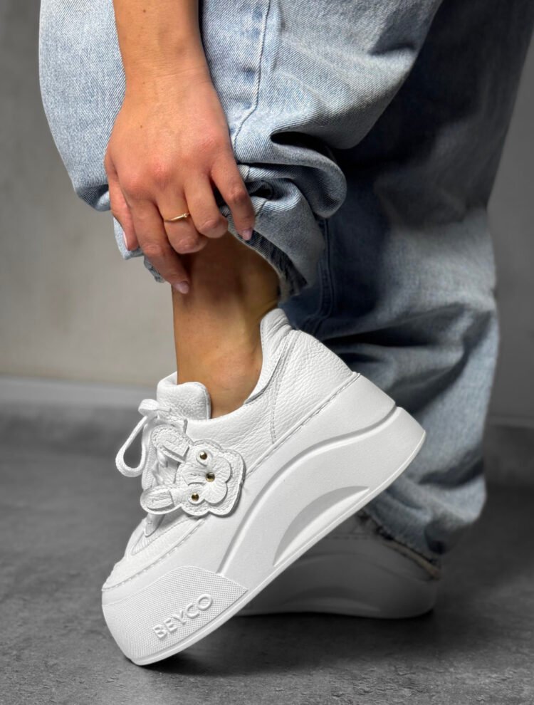 Beyco leather sneakers with bulldog print white 25-42 - Image 2