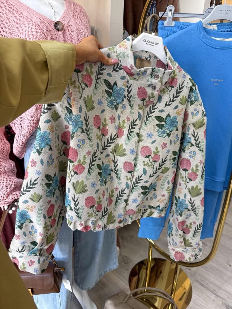 Stylish Floral Jacket - Image 4