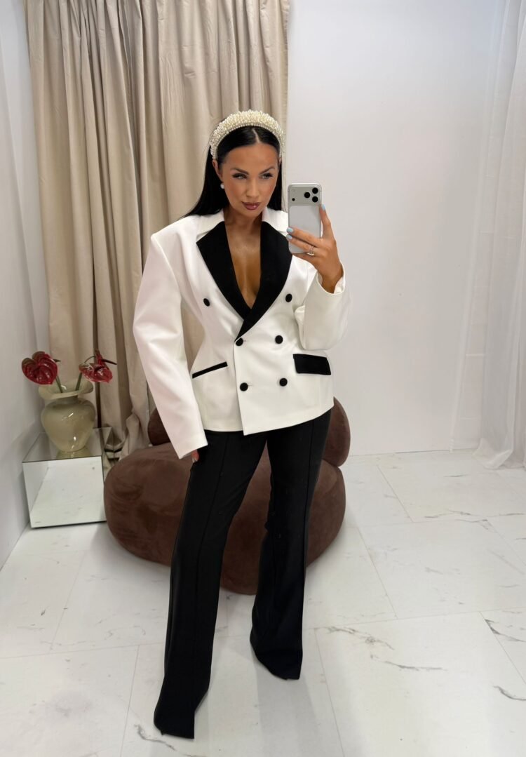 LaMilla Double-Breasted Blazer - Image 5