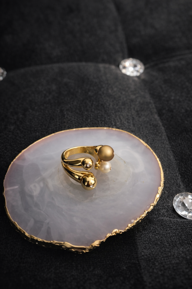 Decorated ring with satin pearls Gold - Image 2