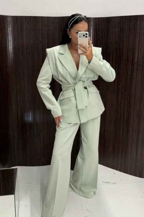 ELEGANT LA MILLA TROUSERS WITH MATCHA-COLOURED SEAMS