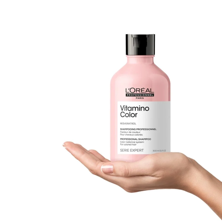 L'Oreal Serie Expert Vitamino Colour Shampoo 300ml - Image 2