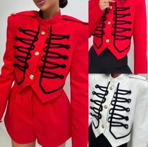 Dona Shorts Red