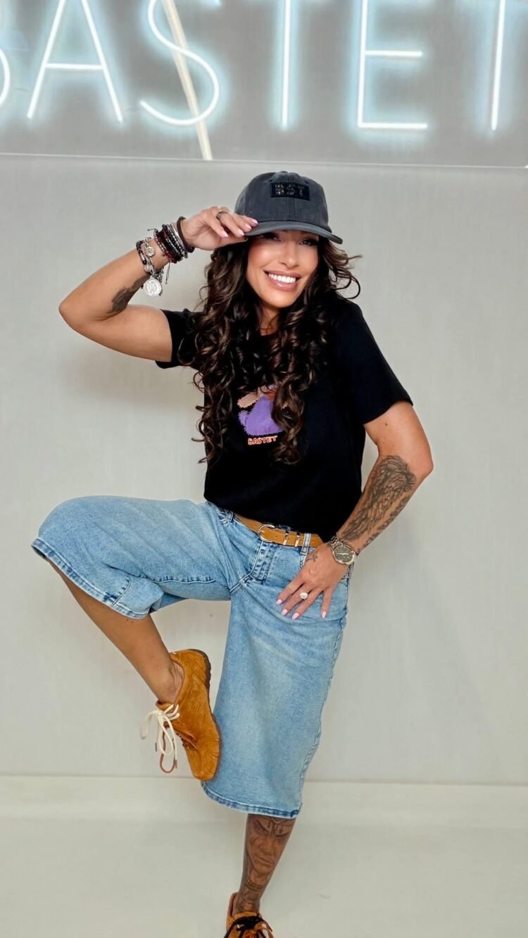 Denim Bermuda Shorts with belt - Image 4