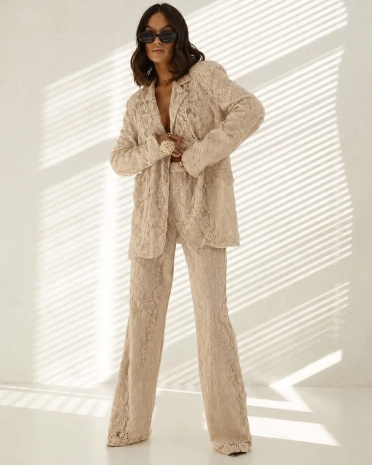 Sempre Lace Suit Set 2 Colours