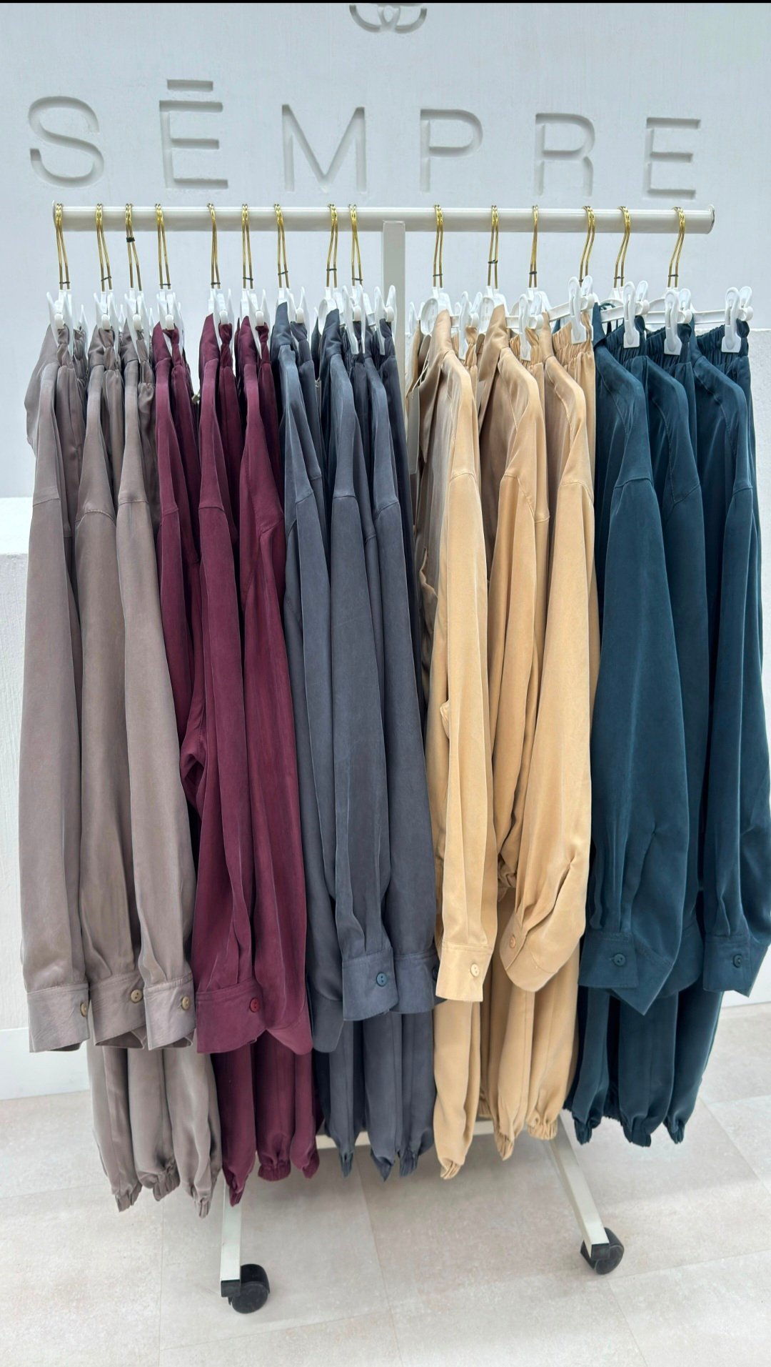 SEMPRE Vesper Relaxed Fit Set – Effortless Elegance in Various Colours - Image 7