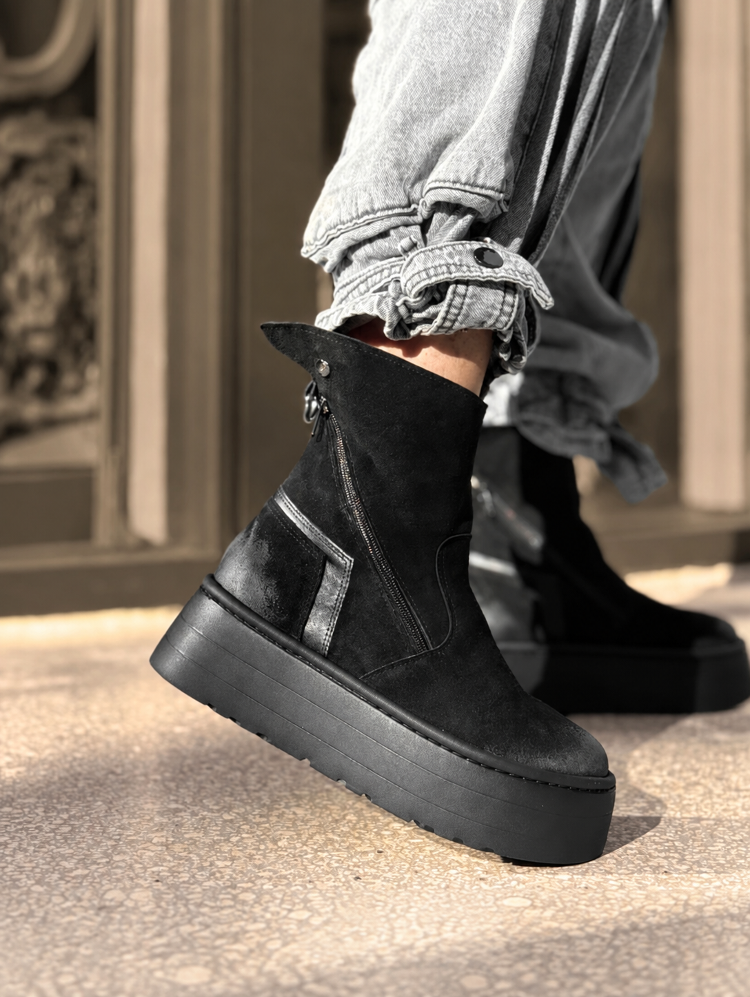 Beyco CEG1 Natural Leather Platform Worker Boots