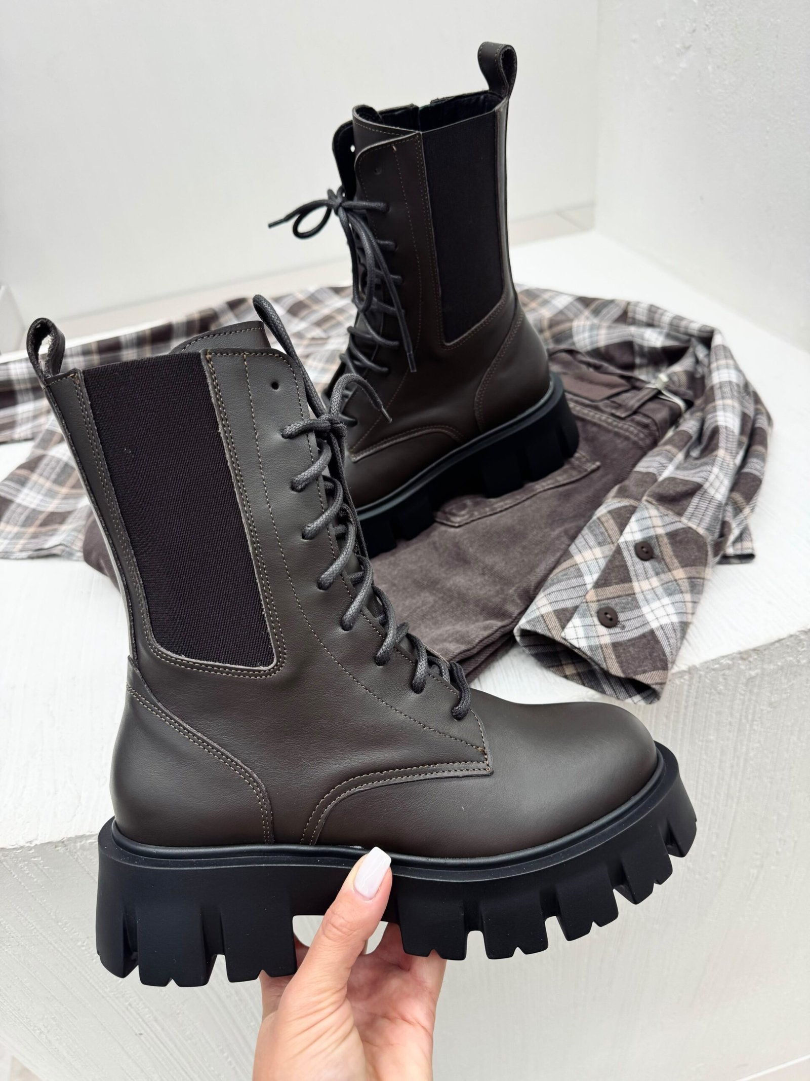 Sempre Daniela Natural Leather Chunky Boots Black - Image 2